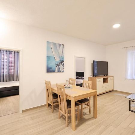 Old Town Donatello Apartment Zara Esterno foto